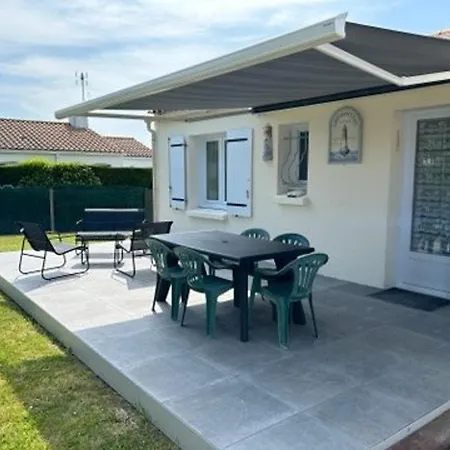 Maison 3 Pieces, 5 Couchages A Landevieille, Terrasse, Wi-fi - Fr-1-224a-8 Nyaraló