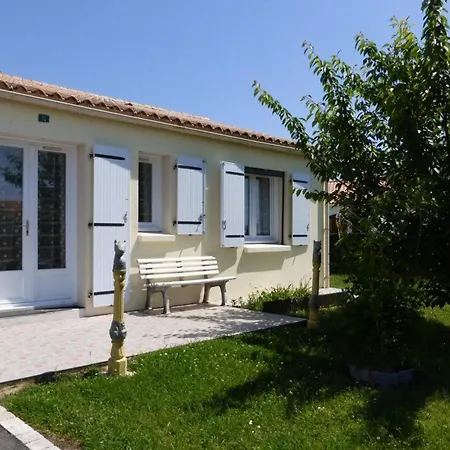Hébergement de vacances Maison 3 Pieces, 5 Couchages A Landevieille, Terrasse, Wi-fi - Fr-1-224a-8