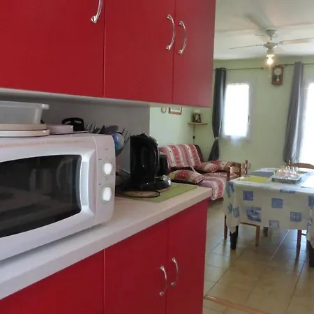 Maison 3 Pieces, 5 Couchages A Landevieille, Terrasse, Wi-fi - Fr-1-224a-8