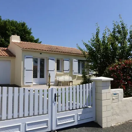 Maison 3 Pieces, 5 Couchages A Landevieille, Terrasse, Wi-fi - Fr-1-224a-8 *